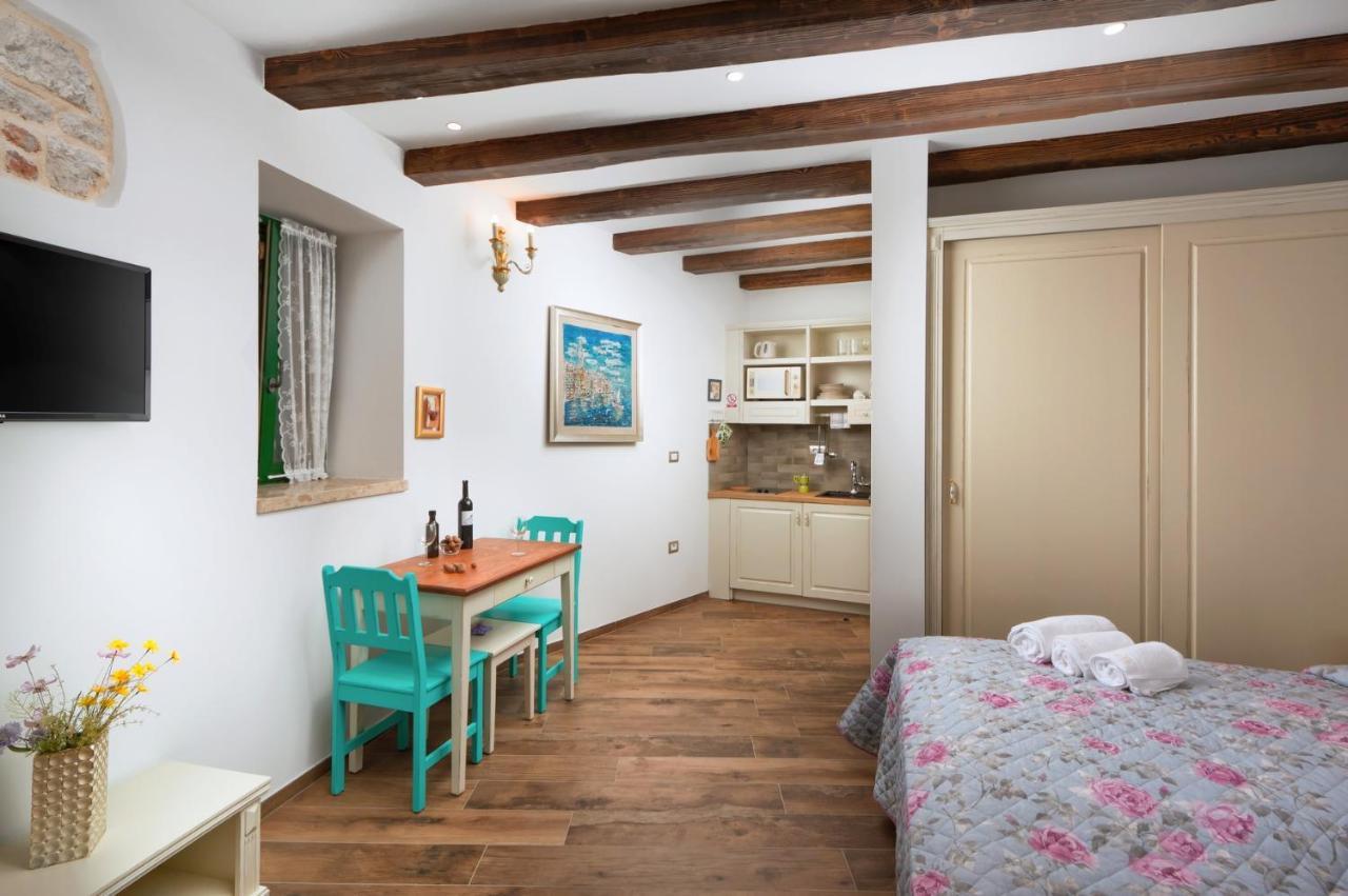 Monterosso City Center Rovinj Luaran gambar