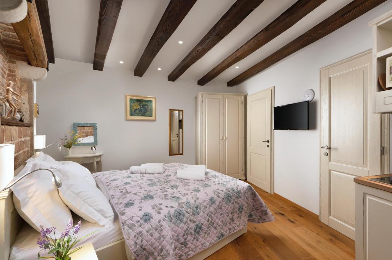 Monterosso City Center Rovinj Luaran gambar